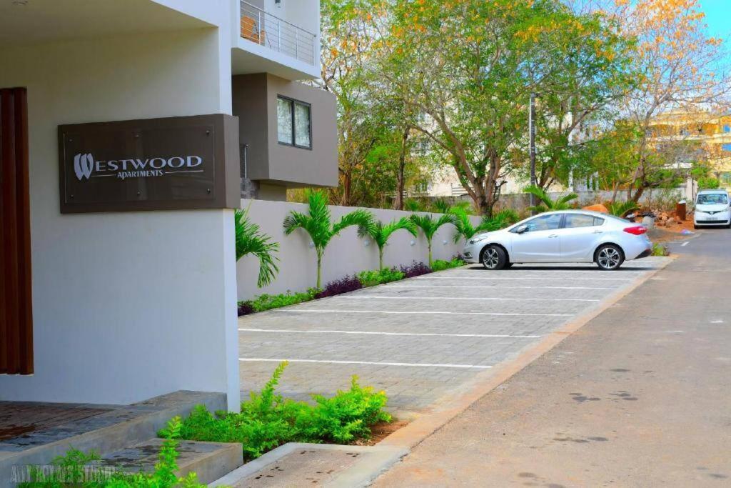 Modern And Cosy Condo: Westwood Apartments Flic-en-Flacq Extérieur photo