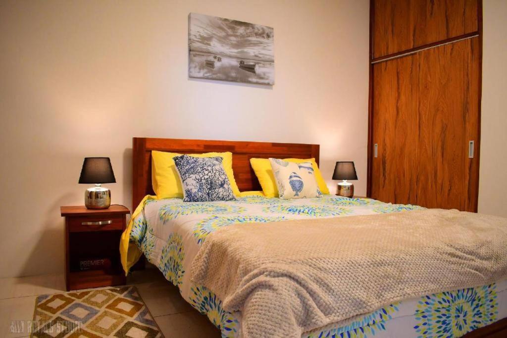 Modern And Cosy Condo: Westwood Apartments Flic-en-Flacq Extérieur photo